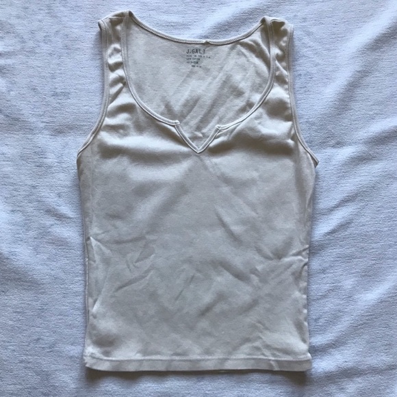 Brandy Melville Tops - LAST CHANCE Brandy Melville Tank